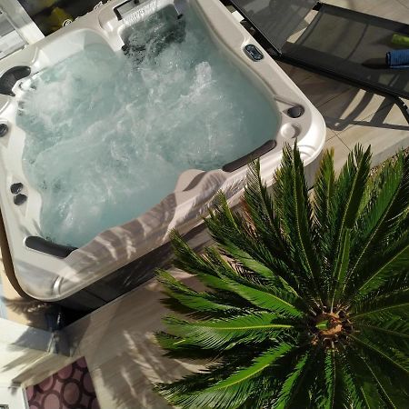 Appartamento Orient Relax Garden Keszthely Esterno foto