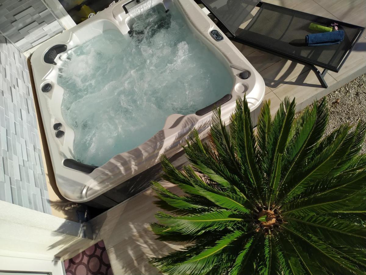 Appartamento Orient Relax Garden Keszthely Esterno foto