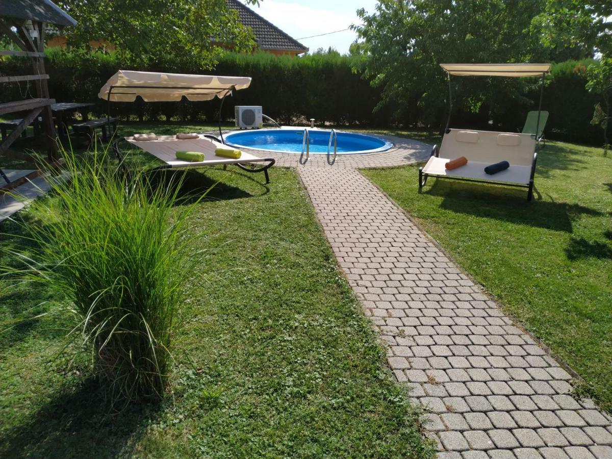 Appartamento Orient Relax Garden Keszthely Esterno foto